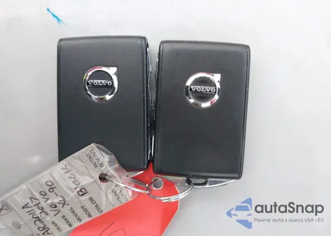 2017 Volvo Xc90 T6 Momentum from USA, damaged, VIN YV4A22PK6H1187801